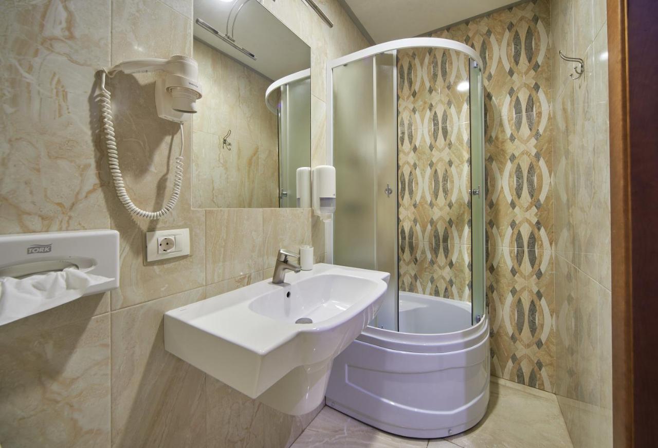 Gaudi Stylish Hotel Odessa Exterior foto