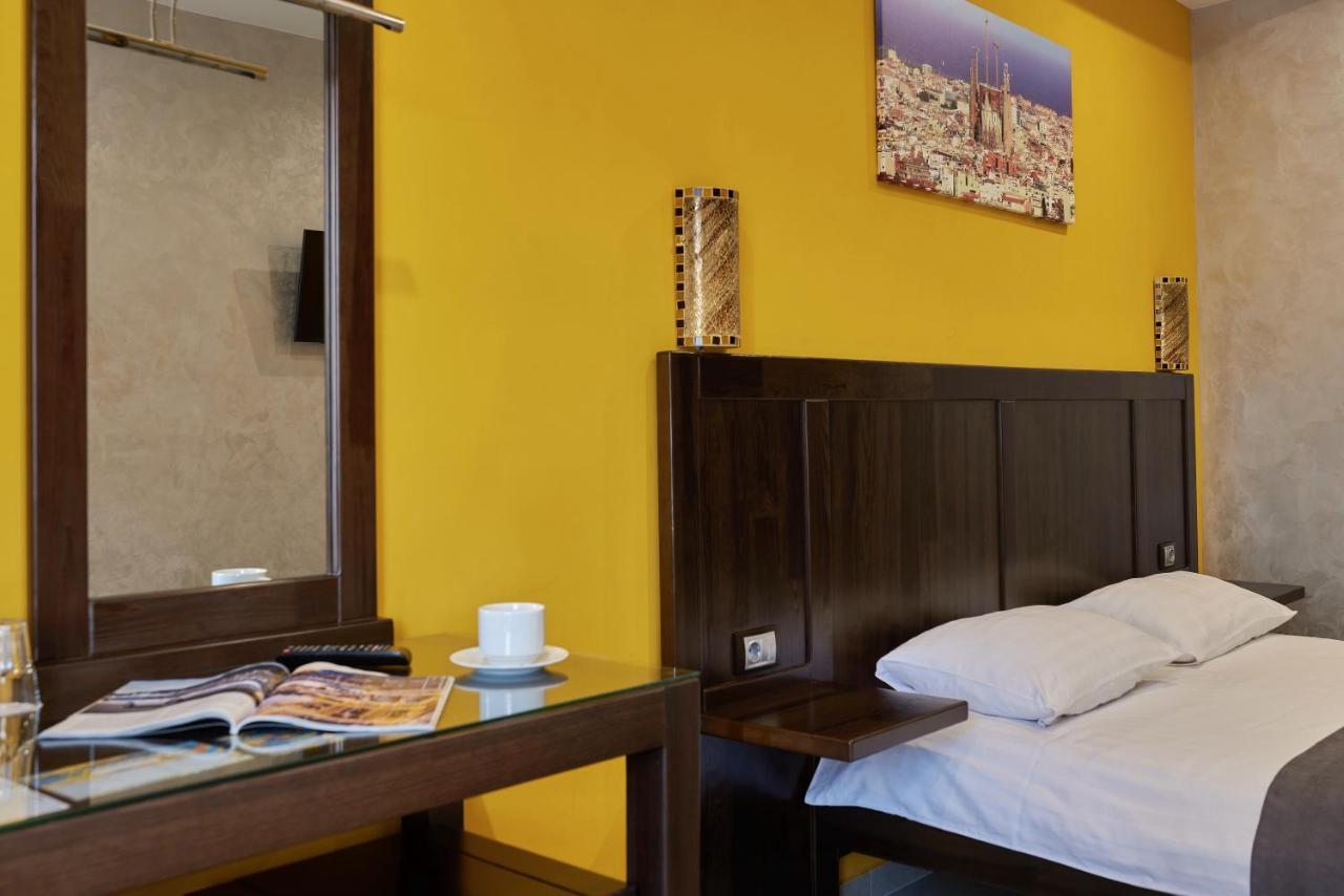 Gaudi Stylish Hotel Odessa Exterior foto