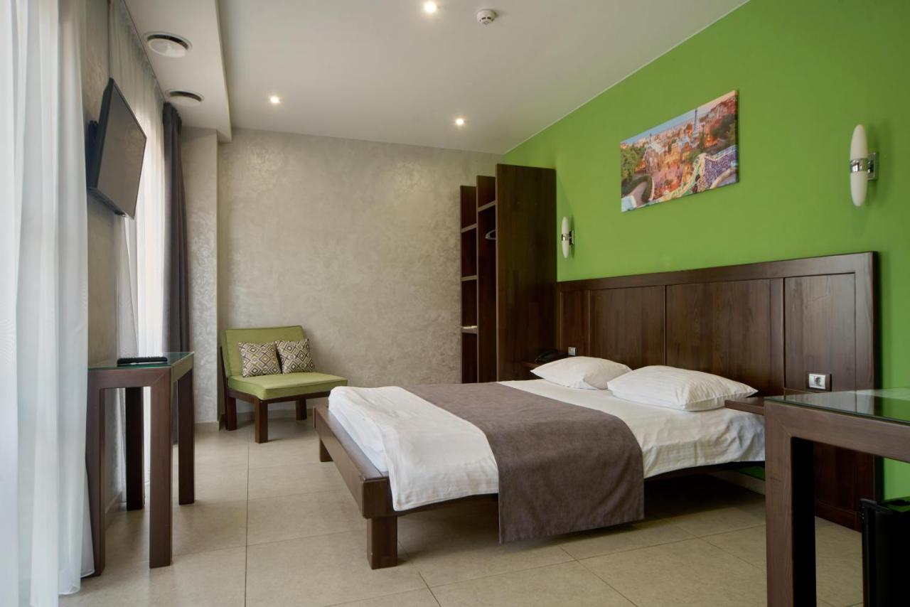 Gaudi Stylish Hotel Odessa Exterior foto