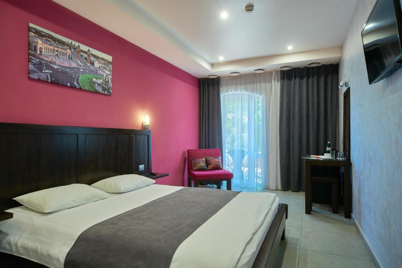 Gaudi Stylish Hotel Odessa Exterior foto