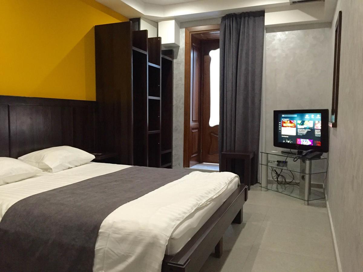 Gaudi Stylish Hotel Odessa Exterior foto